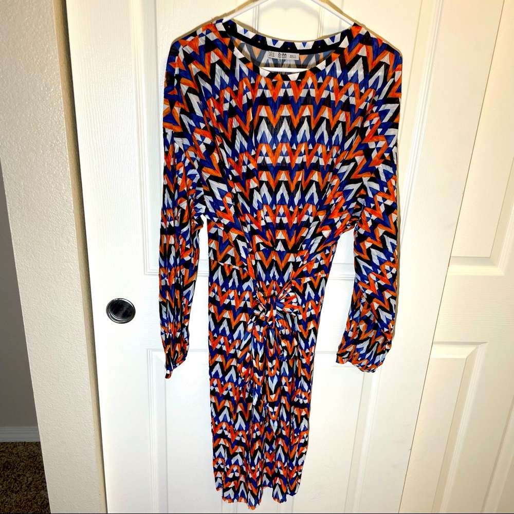 NWT Zara Long Sleeve Pattern Dress - Size M